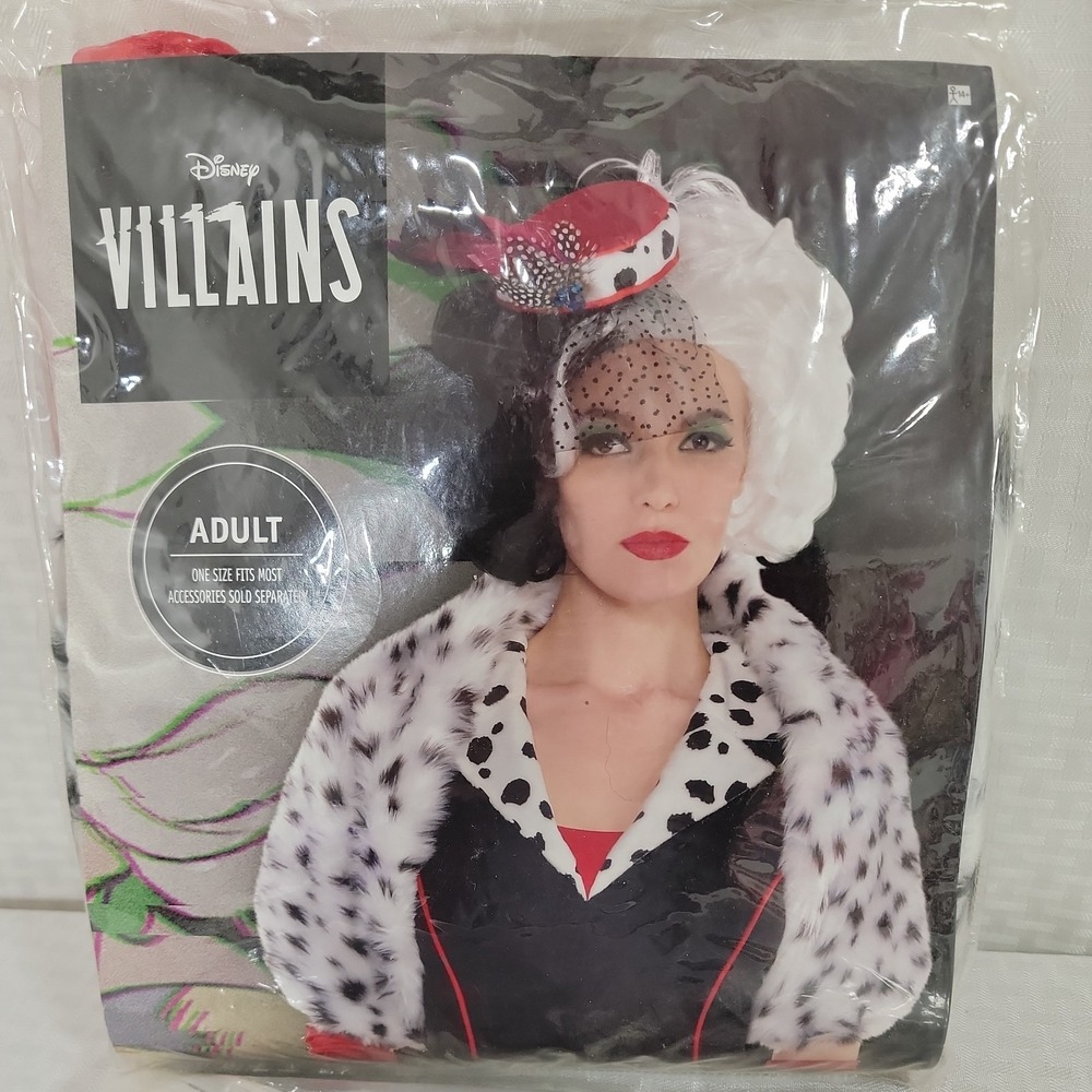Disney Womens Cruella De Vil Costume Accessory Set Adult One Size with Wig Shrug